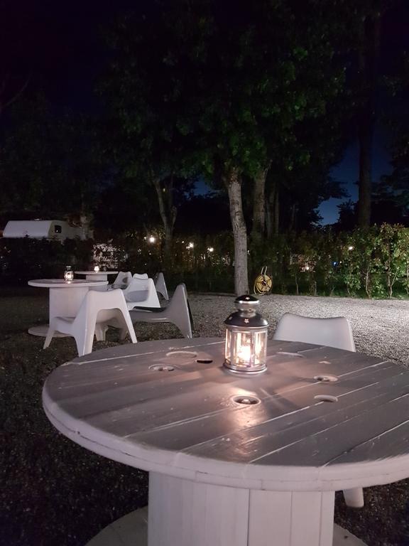 Hotel Camping Taimi Marina di Massa Zewnętrze zdjęcie